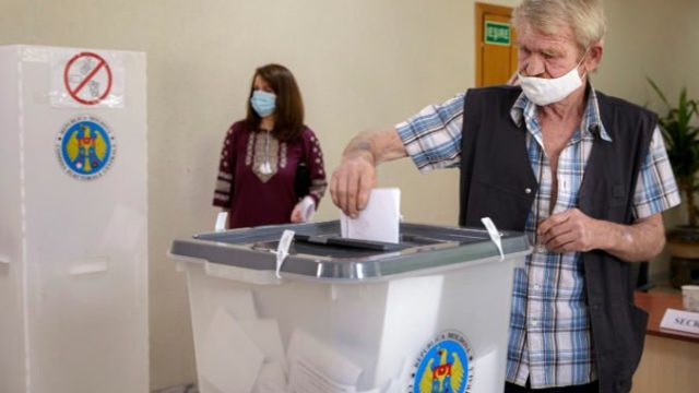466110_moldova_elections_01260 c1415ba73ebe4e63ba1d6f7baa5b8b0c 676x451.jpg