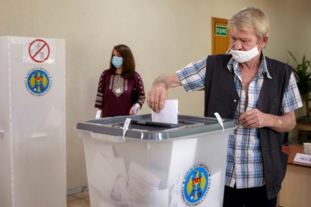 466110_moldova_elections_01260 c1415ba73ebe4e63ba1d6f7baa5b8b0c 676x451.jpg