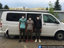 466484_migranti afganci policia 676x507.jpg