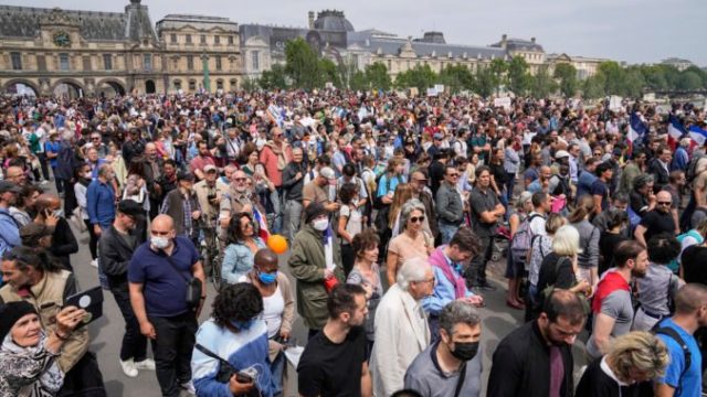 466524_aptopix_virus_outbreak_france_anti vaccine_protests_27669 52f303834667488e91bfafe85dbe222a 676x451.jpg