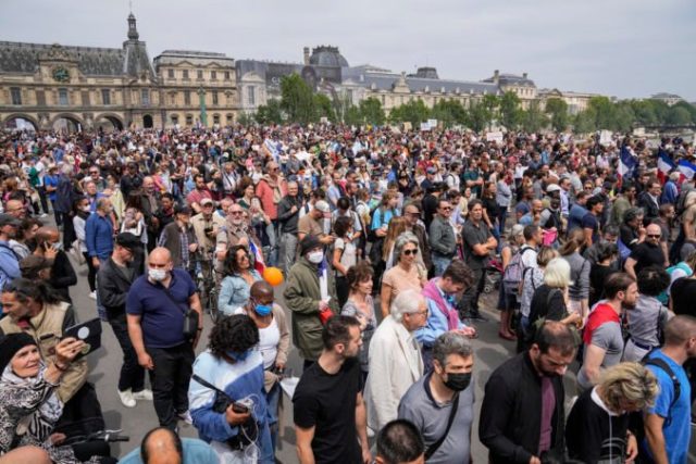 466524_aptopix_virus_outbreak_france_anti vaccine_protests_27669 52f303834667488e91bfafe85dbe222a 676x451.jpg