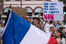 466561_virus_outbreak_france_vaccine_13483 42cd70886150429598c2256715524021 676x451.jpg