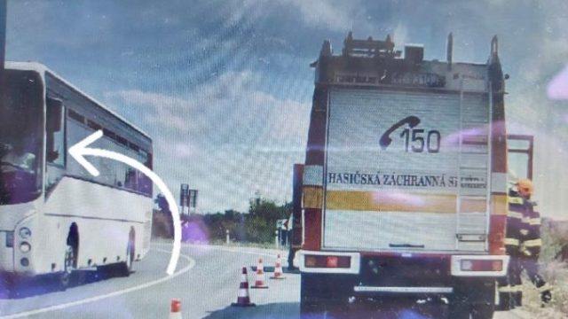 466959_autobus 676x447.jpg