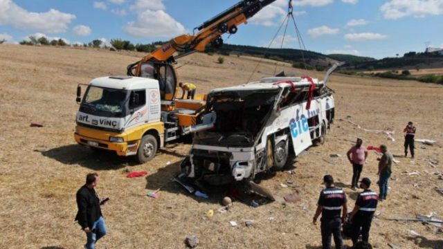 467912_turkey_bus_crash_35108 5afe4f18c3674a8695459ca16ead1f05 676x394.jpg