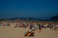 468080_virus_outbreak_vaccination_on_vacation_80297 80d977a6cec0472a90dfb721648e04dc 676x451.jpg