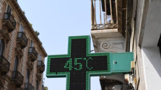 468111_italy_heat_wave_80069 fd1546b8e925406891e67e6566ceffb1 676x451.jpg