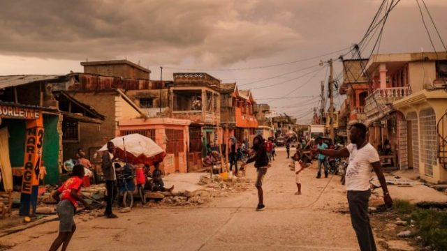 468364_haiti_earthquake_29969 a7147fe6ce3d4d78a28f8a08fe95f34c 676x451.jpg