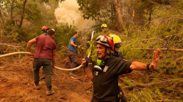 468367_greece_fires_64297 27e01f53da444ae785213bee98f6a152 676x451.jpg