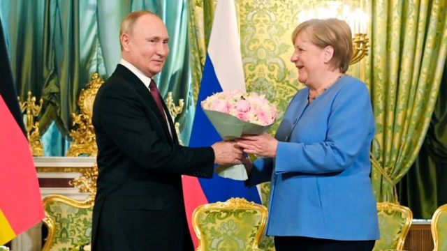 468597_russia_germany_92321 fedf2cf169074eb194c85c9c601048c5 676x438.jpg