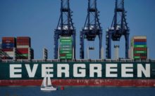 468698_britain_suez_canal_vessel_84274 7505ba1164ab4531a98baf21ed3799b5 676x422.jpg