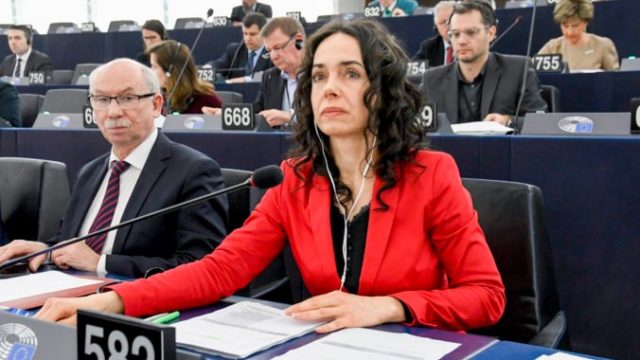 468745_miriam lexman_europsky parlament 676x451.jpg