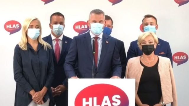 468957_hlas 676x452.jpg