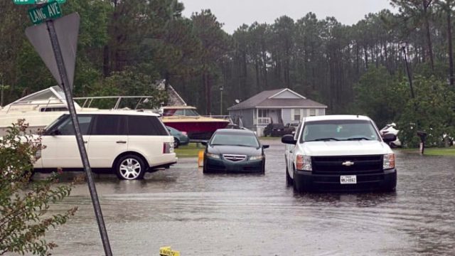 469116_tropical_weather_atlantic_56944 1578ae80b3cf44aab7f311e7fb1760d2 676x451.jpg