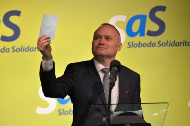 469688_dsc9463 676x448.jpg