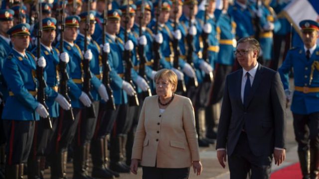 470110_serbia_germany_merkel_36543 b935eacc2a0c4cdc900fdb309b644339 676x451.jpg