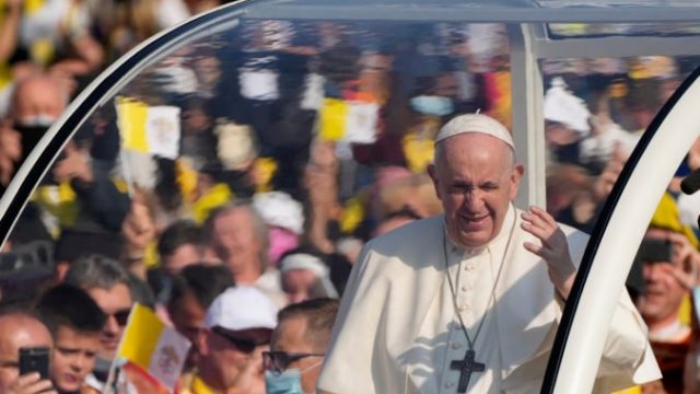 470113_pope_slovakia_80660 83277721b41d419ca0ca32a9019828d4 676x451.jpg