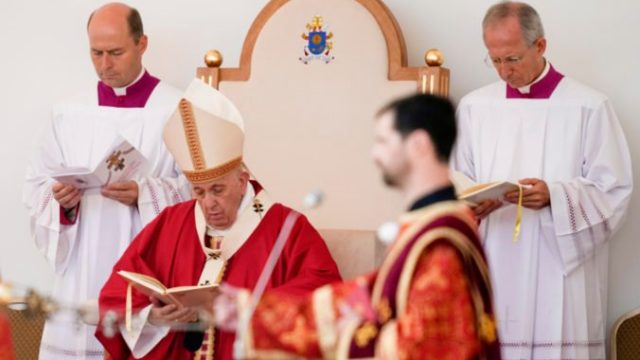 470120_pope_slovakia_68431 ace4fa0719394e73bee83743ed70a13e 676x451.jpg