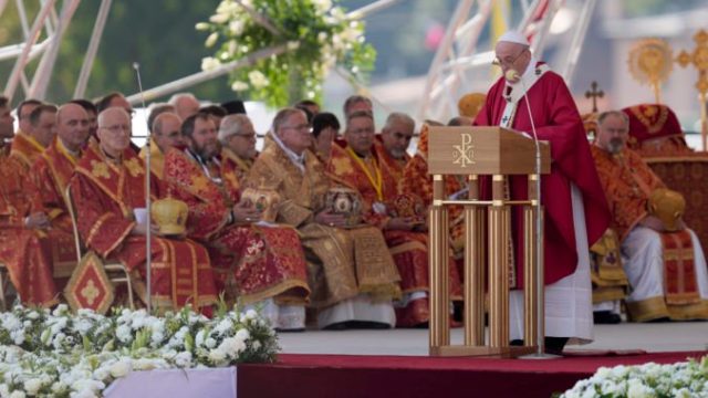 470229_pope_slovakia_99079 872757bee27d4952836ea0fa05daba4a 676x451.jpg