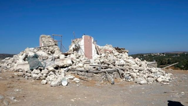 470964_greece_earthquake_42354 9bf2c669c41b459ebb4a1ba470973673 676x451.jpg
