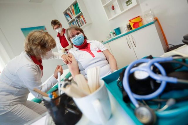 471275_virus_outbreak_germany_73038 e34d3e84cdd3483a8568fd3e59df0f41 676x451.jpg
