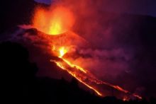 471408_aptopix_spain_volcano_40631 4f8bde1c713644aa84577105babf5c89 676x451.jpg
