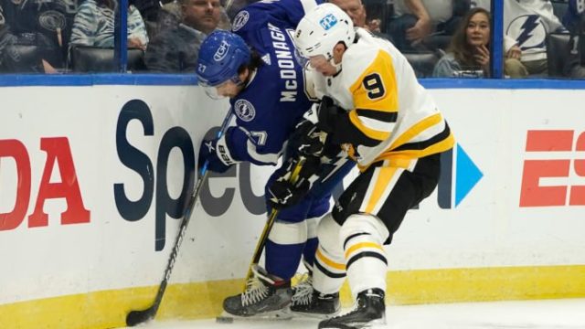 471857_penguins_lightning_hockey_40806 680a3481d4fa4b9c9cc74efb9147ee25 676x451.jpg