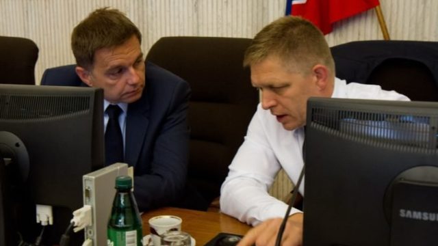 471873_peter kazimir robert fico 676x451.jpg