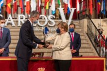 471955_spain_merkel_32219 733d9ffdcc6646b681bddeb8b2b35c47 676x451.jpg