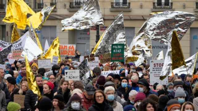 472104_migration_poland_protest_43323 f4fd4e4423664ae7a9f7c71d4692a22e 676x445.jpg