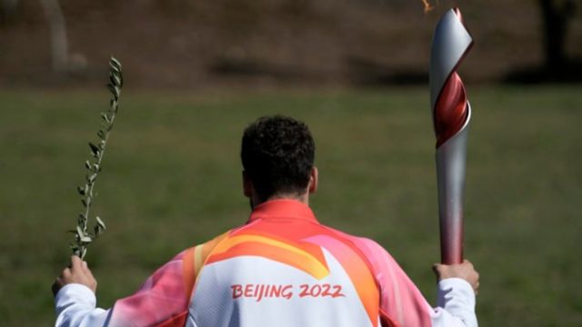 472168_greece_olympics_beijing_flame_lighting_12554 d76271a6f88049979dc38b3c4d0b79ab 676x451.jpg