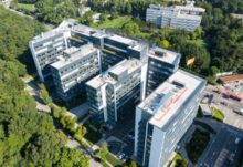 472520_bratislava_westend_gate_1 676x463.jpg