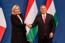472636_hungary_france_le_pen_37944 7b7b54e227f242f5b3980fa0d08250b0 676x451.jpg