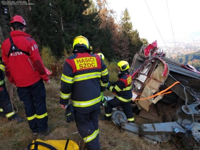 472908_hsaici pad lanovky liberec 676x507.jpg
