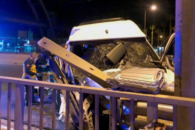 472913_turkey_road_accident_74232 deef7167454b44b298bedf886a367e1b 676x451.jpg