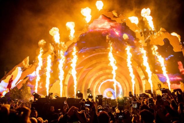 473246_2021_astroworld_festival_ _day_one_72814 8503d4b5d7bc4f6db7c43454438a1c6f 676x451.jpg