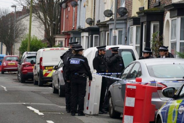 473737_britain_car_explosion_10225 324cc92e0c3c479b83fe7763a22036c3 676x451.jpg