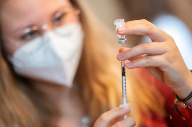 474572_virus_outbreak_germany_81936 ce1ae0260030465cb70fcfee7b5dfc44 676x450.jpg