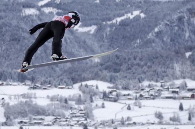 474894_germany_ski_jumping_four_hills_01943 f5e5ef806b794347a2fadef58dd3ad40 676x450.jpg