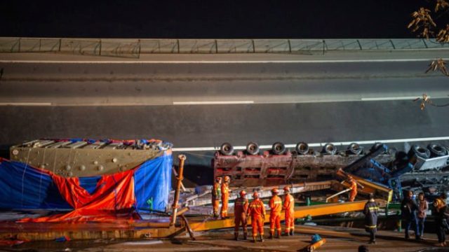 475628_china_bridge_collapse_39644 9cf4e2006abe414dbad4f55b5ada7060 676x451.jpg