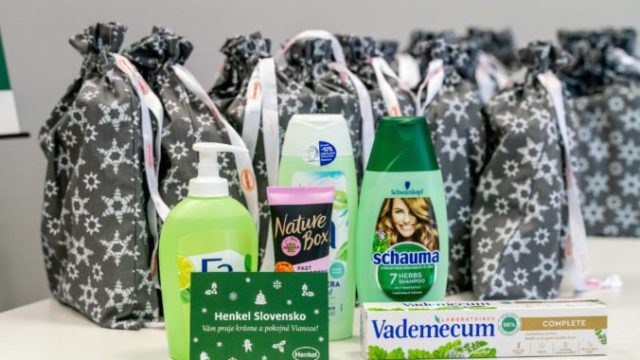 475687_henkel slovensko_giving tuesday 1 676x451.jpg