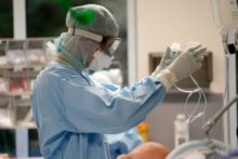 475733_virus_outbreak_germany_29501 70f00a8af8e448e39f0ae9aa517a0cde 676x453.jpg