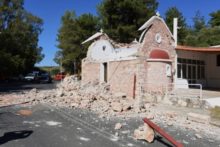 475981_greece_earthquake_85813 1ec5f82cee754a4e9c52e1a85b40c97d 676x451.jpg