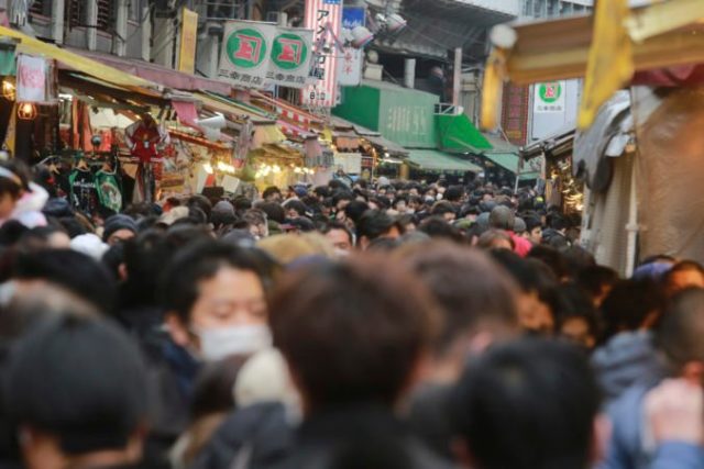 476240_aptopix_new_year_japan_66612 7fe246212505435697f6af00e46a44f7 676x451.jpg