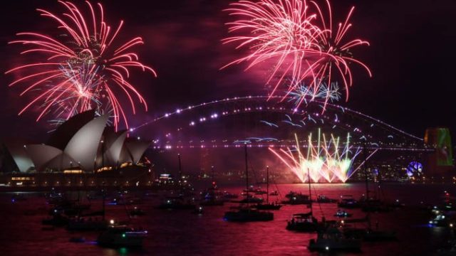 476257_aptopix_new_year_australia_29875 e95e5c06faaa4ecba5fbf2e6ab2f5820 676x451.jpg