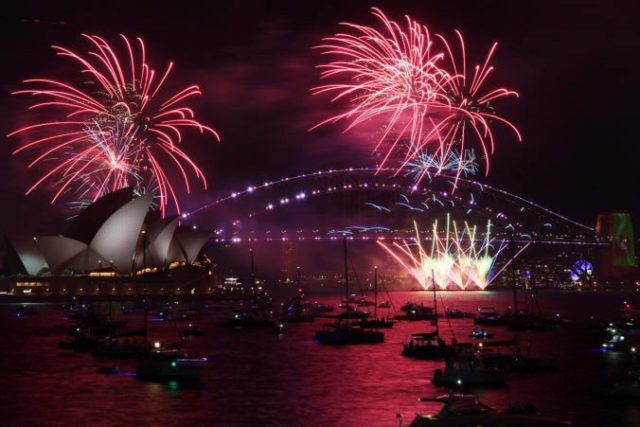476257_aptopix_new_year_australia_29875 e95e5c06faaa4ecba5fbf2e6ab2f5820 676x451.jpg