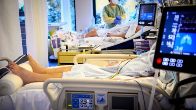 476404_virus_outbreak_switzerland_12879 2c19ead3e4f043b2af65b78a40bf983f 676x451.jpg
