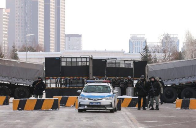 476741_kazakhstan_protests_77556 a4f7b97e64f2416bb71bf7649b6525b0 676x443.jpg