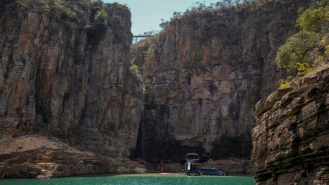 476787_brazil_deadly_cliff_collapse_28710 bcb1e684b81e46e19d28f825daaa6c81 676x451.jpg