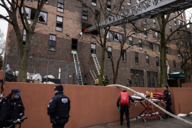 476840_apartment_building_fire_43958 066a4025aa1c4e5da6296c2c107d1fdc 676x451.jpg