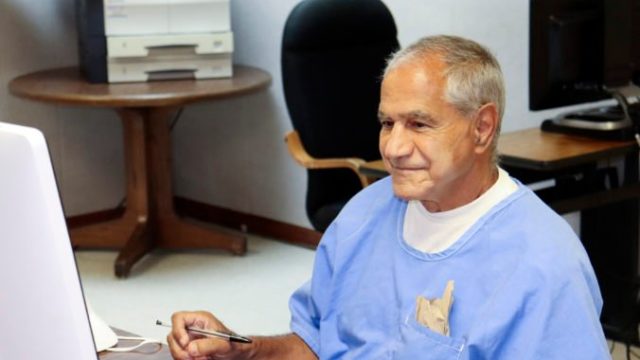 477295_sirhan_sirhan_parole_75953 f553b7a4715843b093ea3e0c990da4a8 676x451.jpg